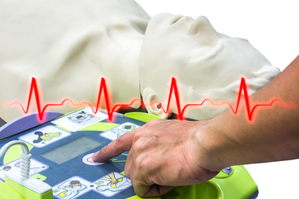 Defibrillator kaufen ist bei Elektroinstallationsarbeiten durchaus sinnvoll